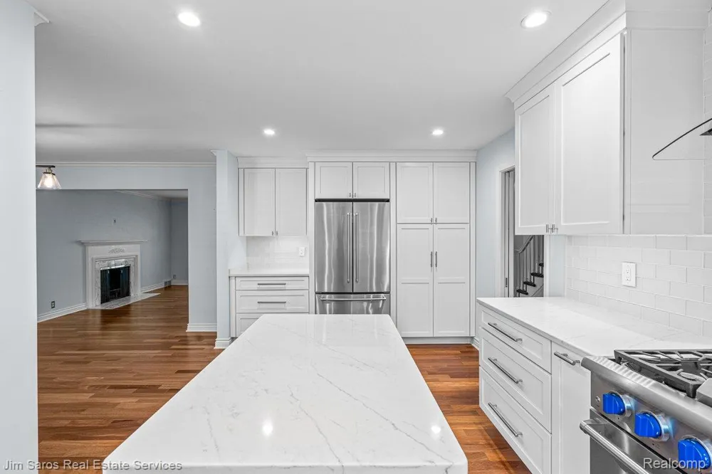 1023 Buckingham Road Grosse Pointe Park City, MI 48230
