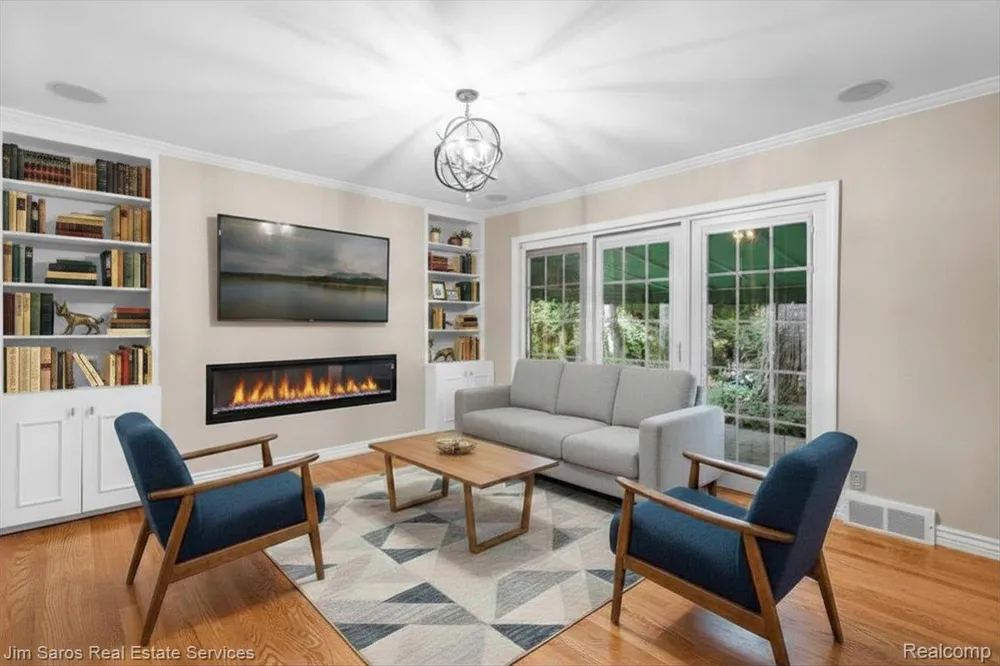 1023 Buckingham Road Grosse Pointe Park City, MI 48230
