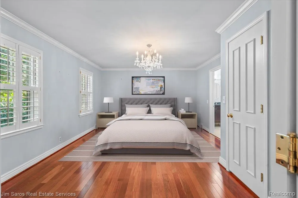 1023 Buckingham Road Grosse Pointe Park City, MI 48230