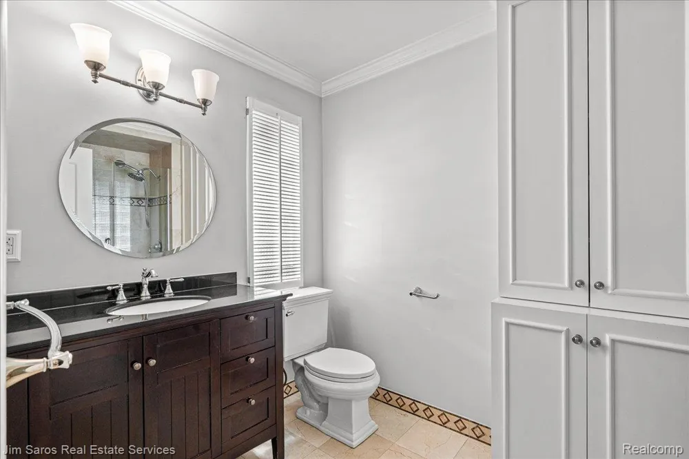 1023 Buckingham Road Grosse Pointe Park City, MI 48230