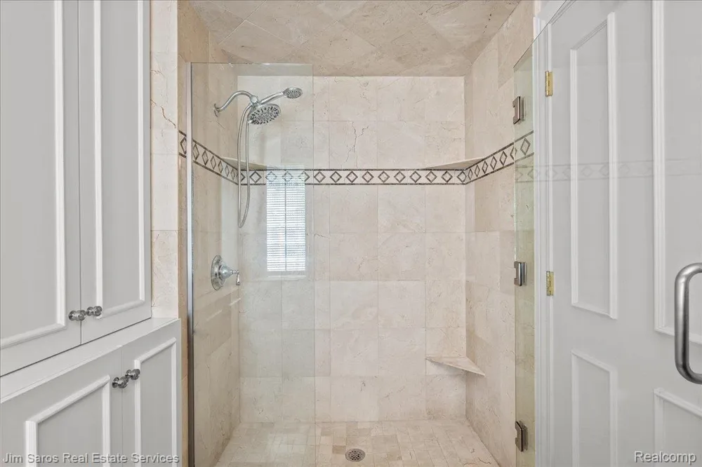 1023 Buckingham Road Grosse Pointe Park City, MI 48230