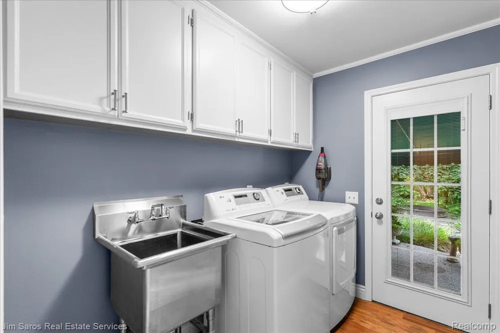1023 Buckingham Road Grosse Pointe Park City, MI 48230