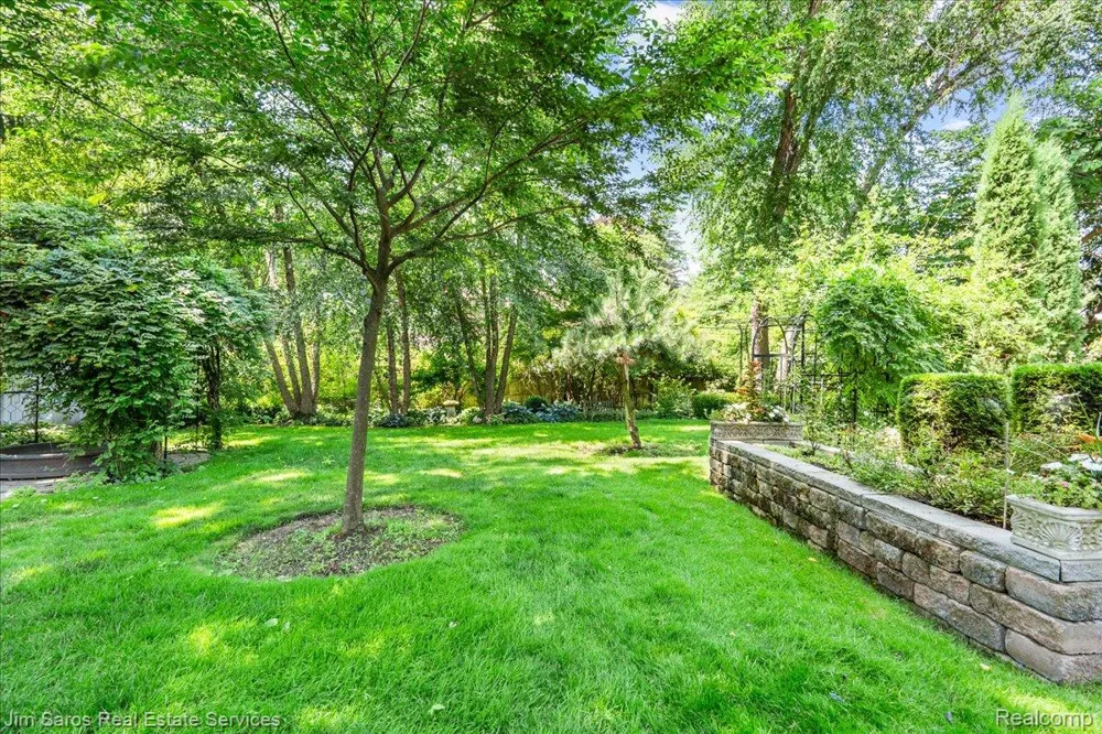 1023 Buckingham Road Grosse Pointe Park City, MI 48230