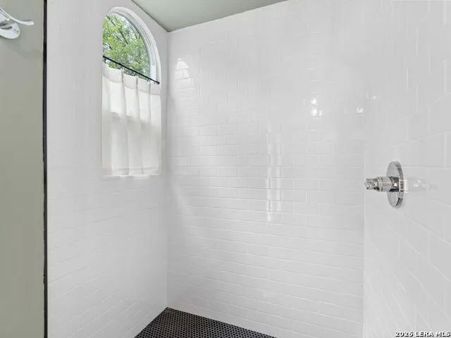 221 Lexington Avenue #104 San Antonio, TX 78215