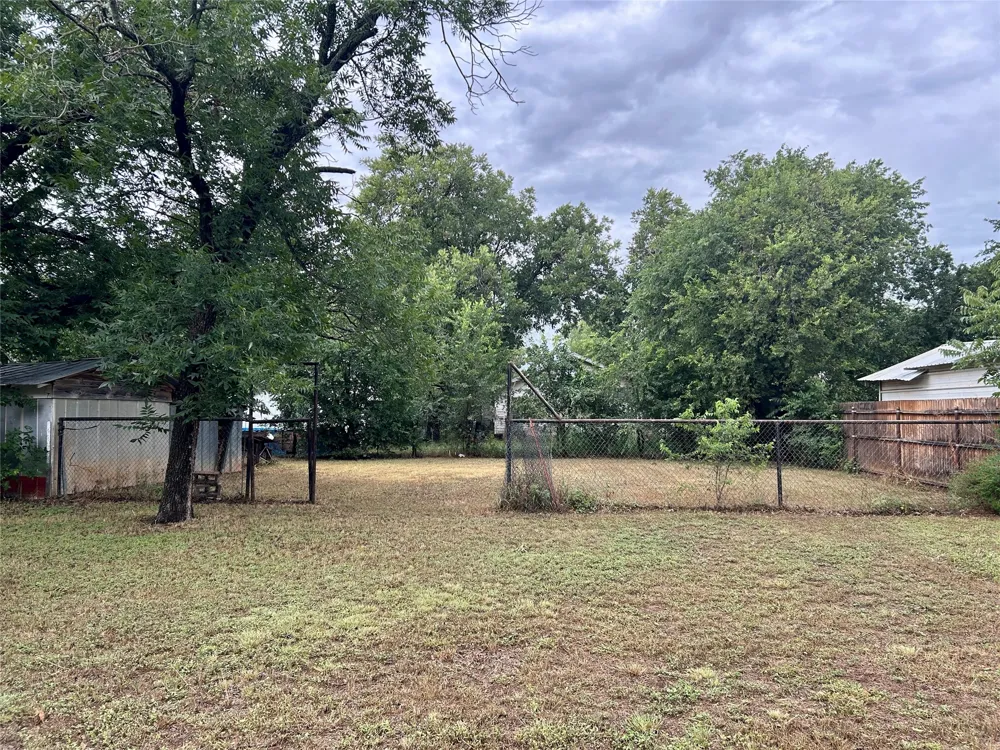 501 W 12th Street Coleman, TX 76834