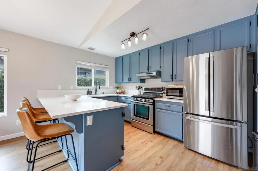 1962 Buckskin Gln Escondido, CA 92027