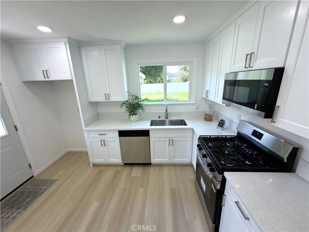 5533 Maris Pico Rivera, CA 90660
