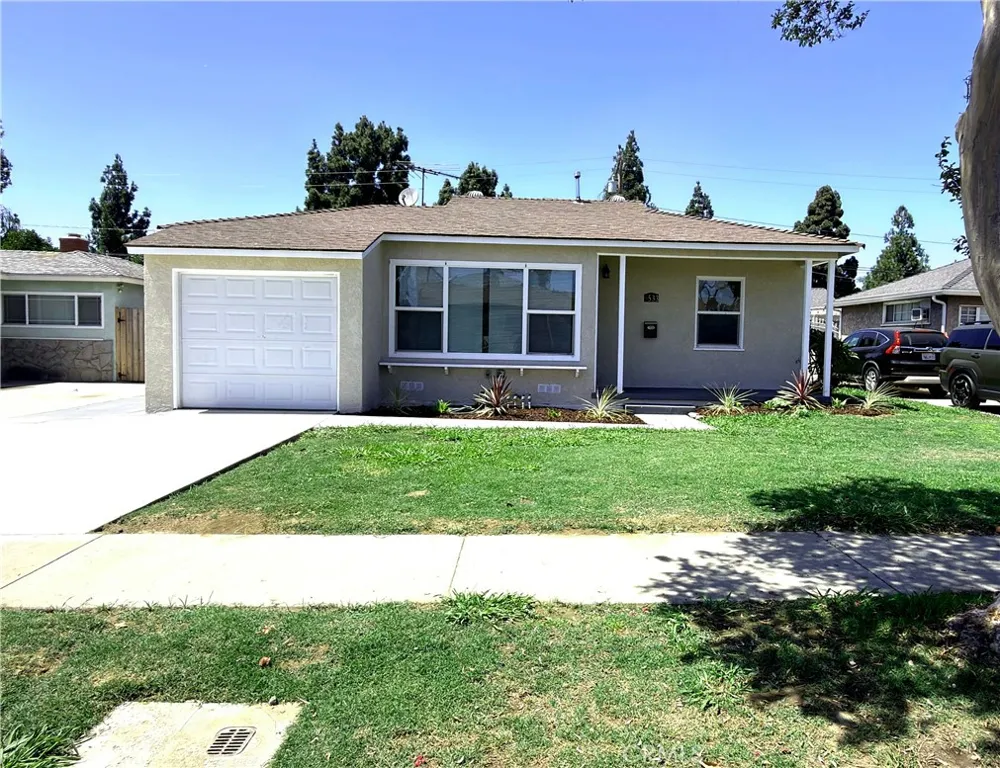 5533 Maris Pico Rivera, CA 90660