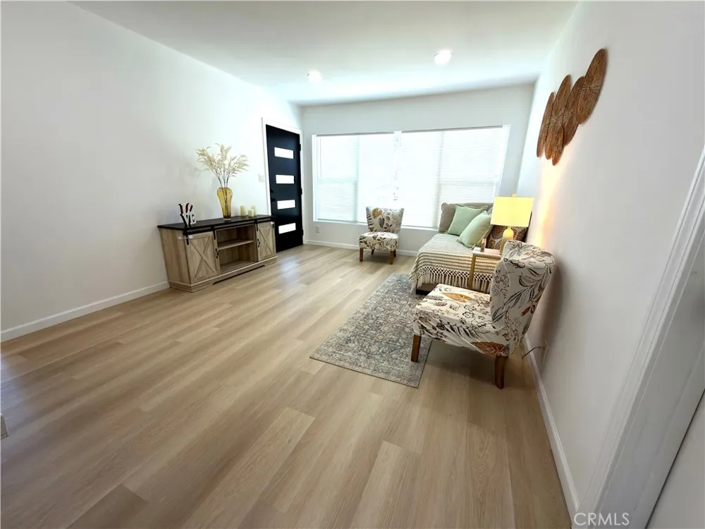 5533 Maris Pico Rivera, CA 90660