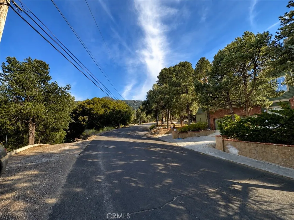 2700 Tirol Frazier Park, CA 93225