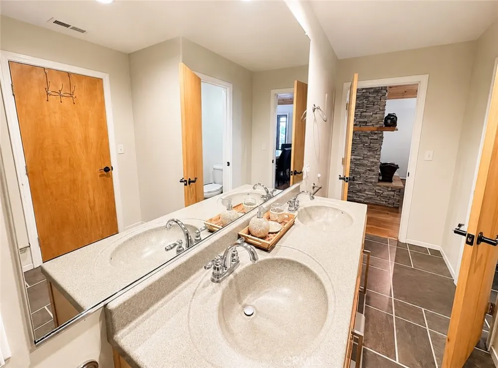 2700 Tirol Frazier Park, CA 93225