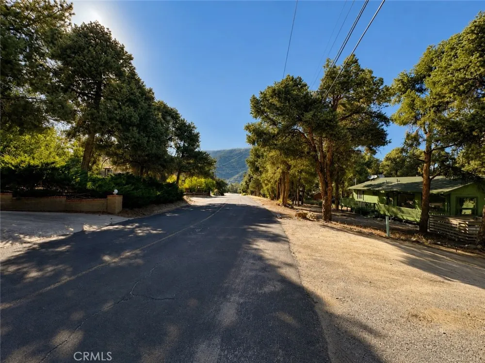 2700 Tirol Frazier Park, CA 93225