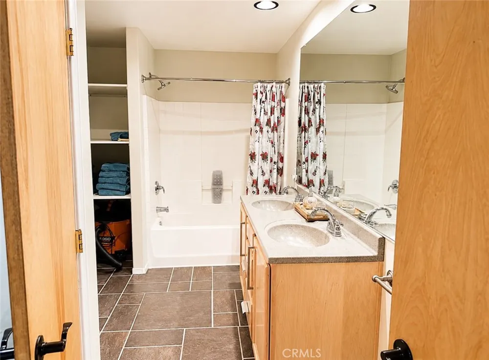2700 Tirol Frazier Park, CA 93225