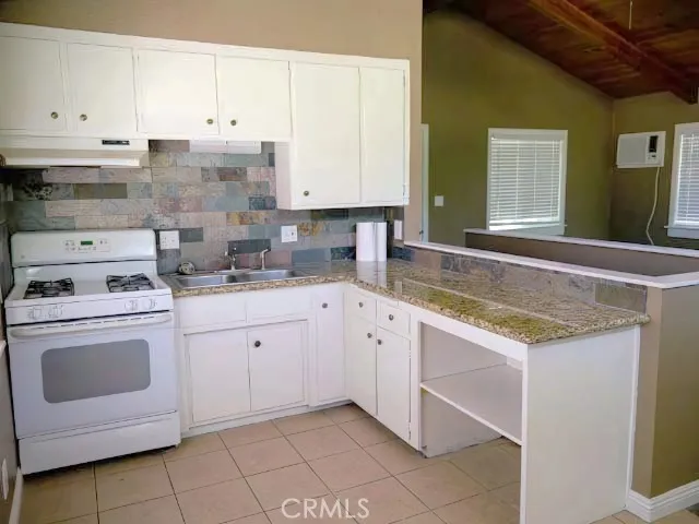 2367 Deep Creek Running Springs, CA 92382