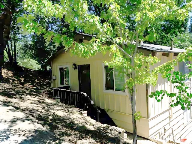 2367 Deep Creek Running Springs, CA 92382