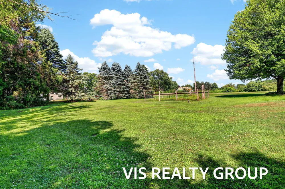 14943 Groenevelt Road Spring Lake, MI 49456