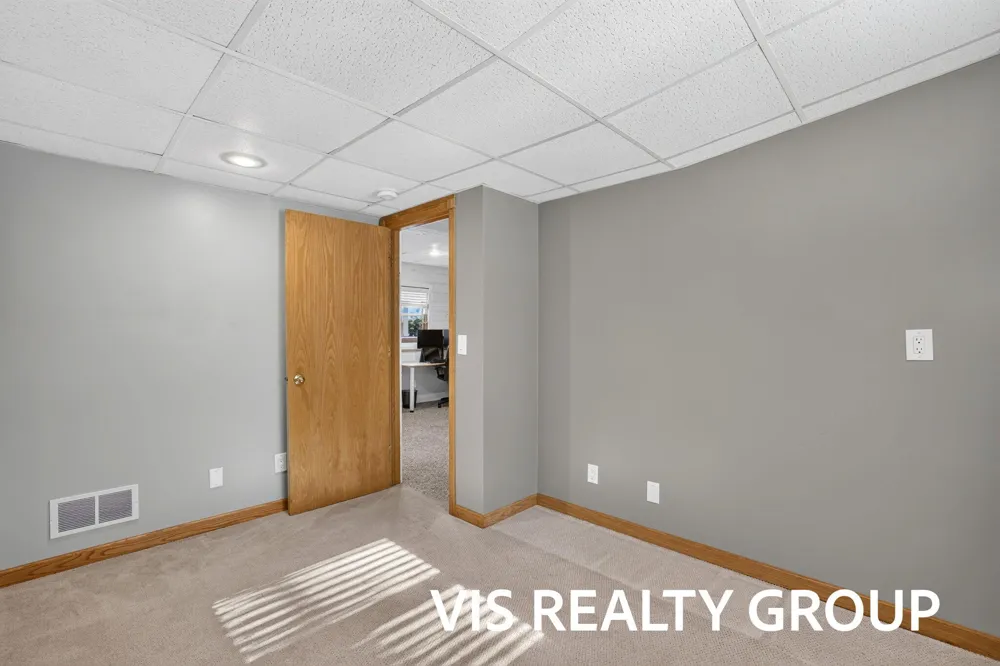 14943 Groenevelt Road Spring Lake, MI 49456