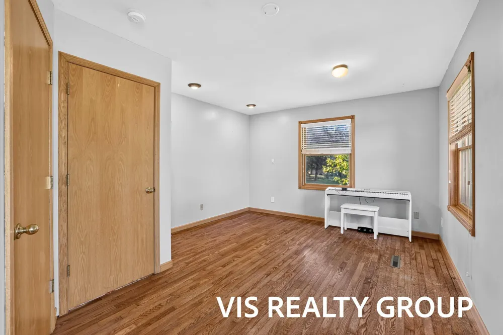 14943 Groenevelt Road Spring Lake, MI 49456