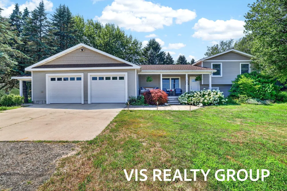 14911 Groenevelt Road Spring Lake, MI 49456