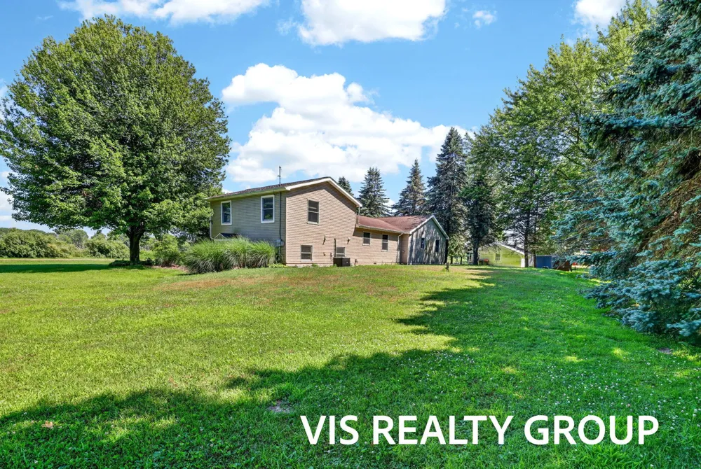 14911 Groenevelt Road Spring Lake, MI 49456