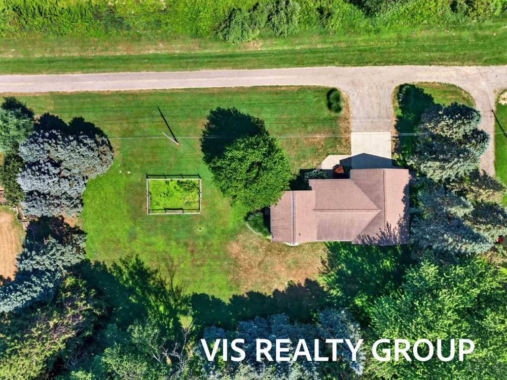14911 Groenevelt Road Spring Lake, MI 49456