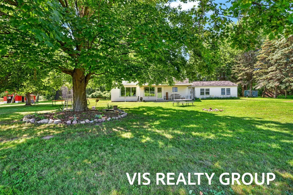 14911 Groenevelt Road Spring Lake, MI 49456