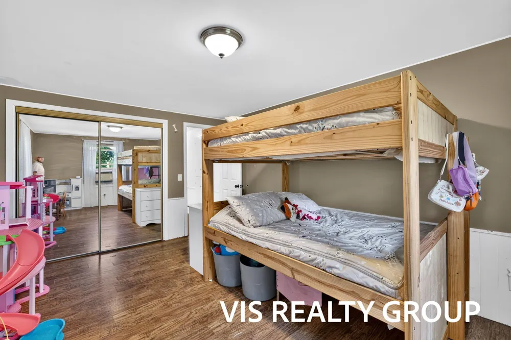 14911 Groenevelt Road Spring Lake, MI 49456