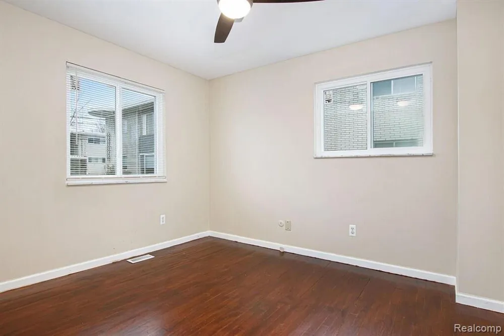 4839 Mansfield Avenue #G6 Royal Oak, MI 48073