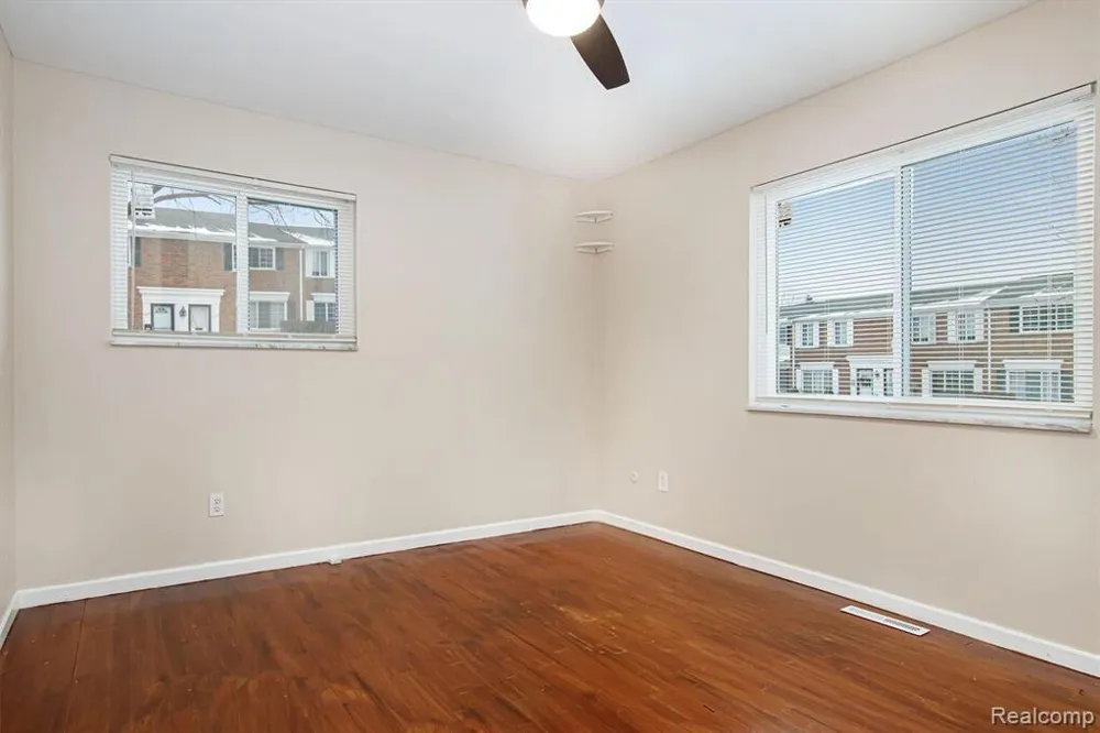 4839 Mansfield Avenue #G6 Royal Oak, MI 48073