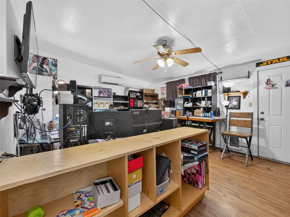 203 Hudgins Street Smithville, TX 78957