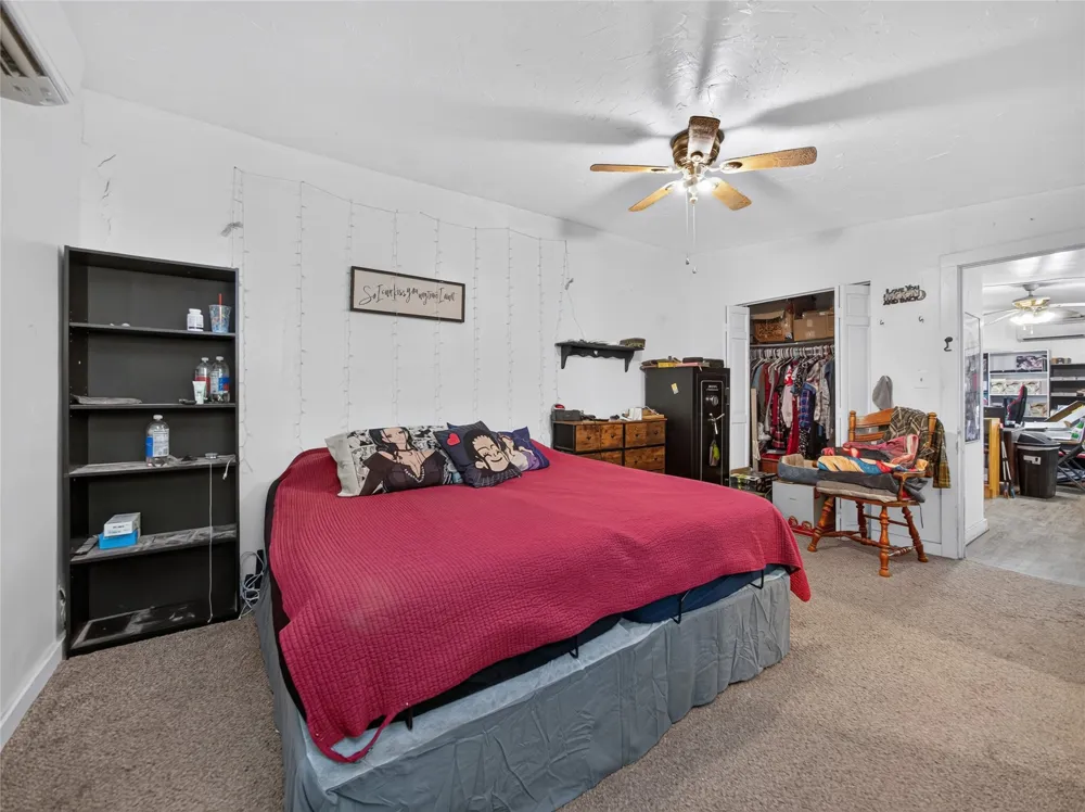 203 Hudgins Street Smithville, TX 78957
