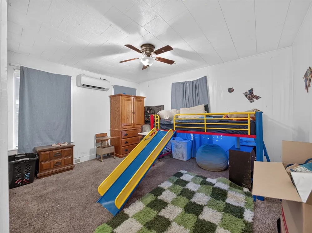 203 Hudgins Street Smithville, TX 78957