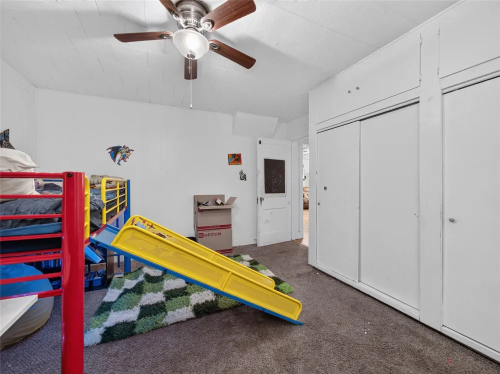 203 Hudgins Street Smithville, TX 78957