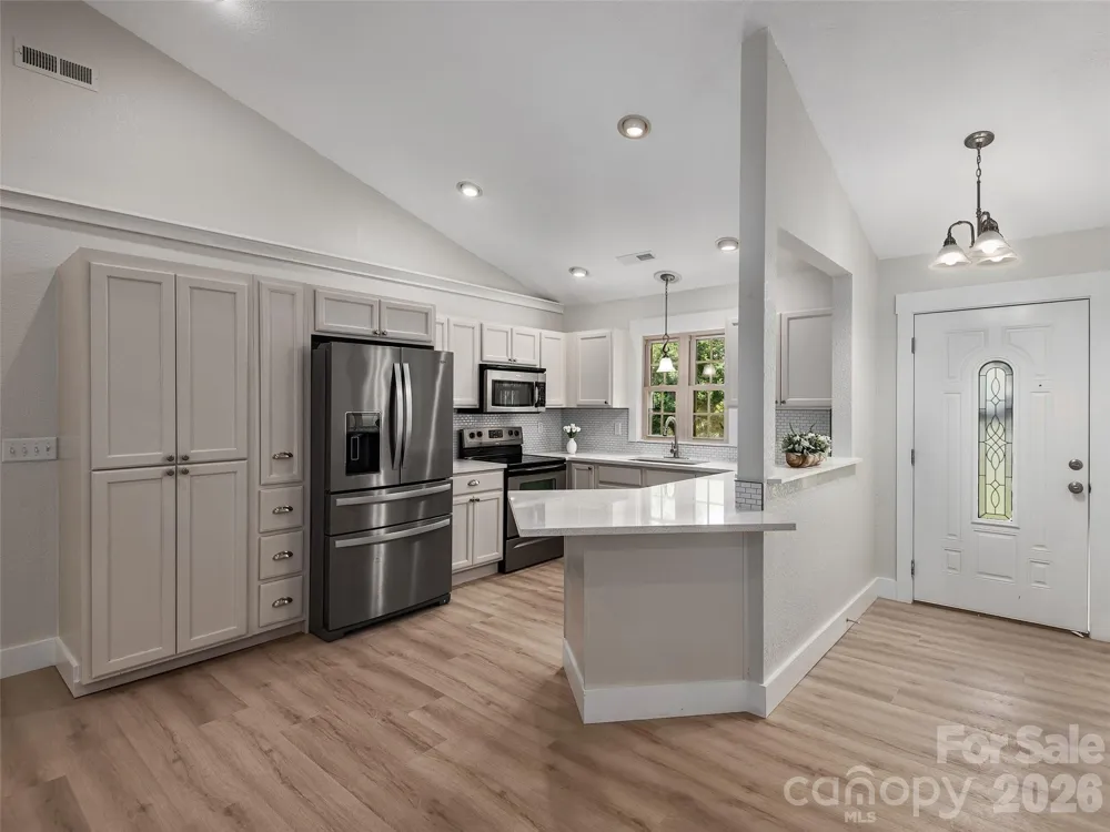 7 Mcgee Ridge Road Fairview, NC 28730