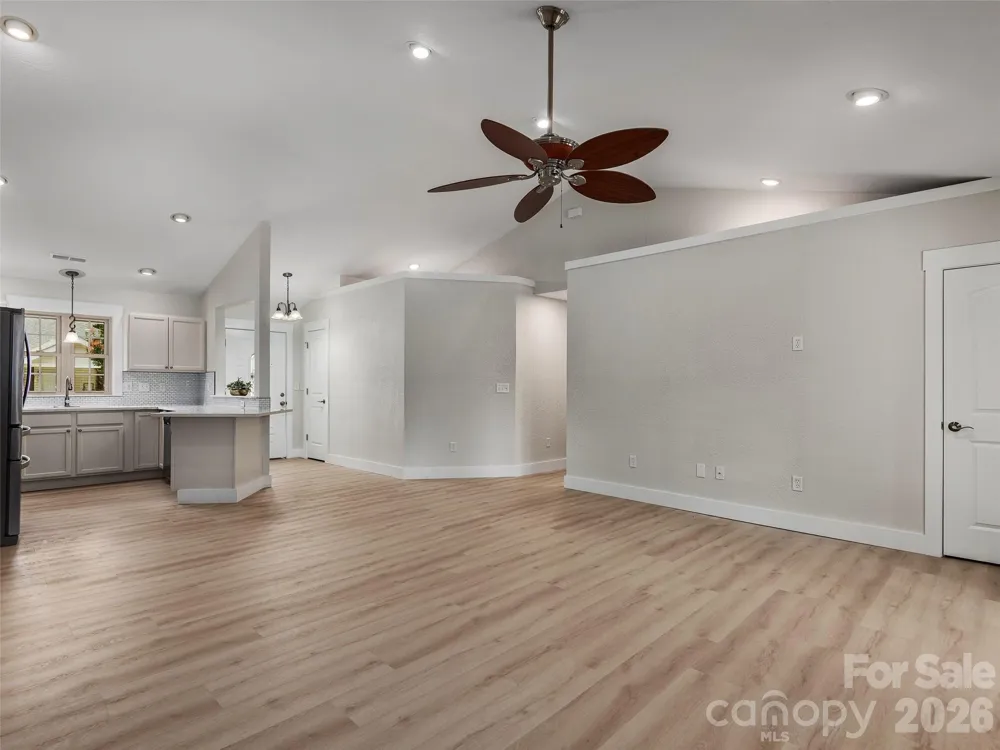 7 Mcgee Ridge Road Fairview, NC 28730