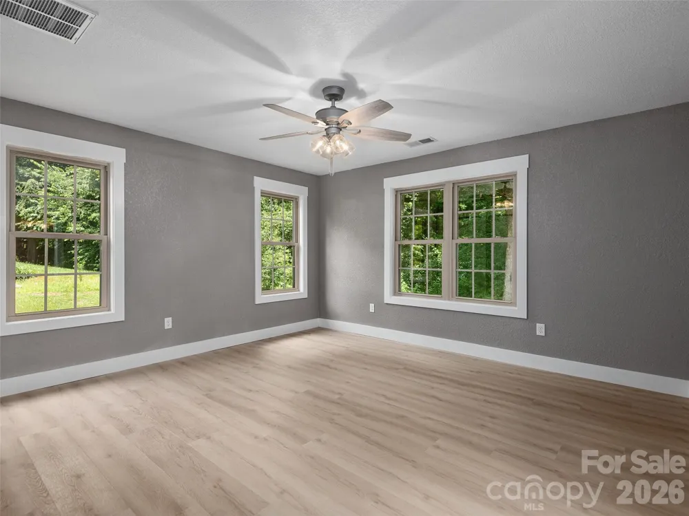 7 Mcgee Ridge Road Fairview, NC 28730