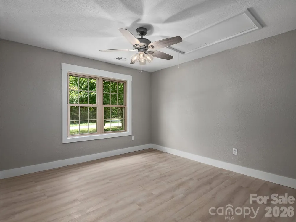 7 Mcgee Ridge Road Fairview, NC 28730