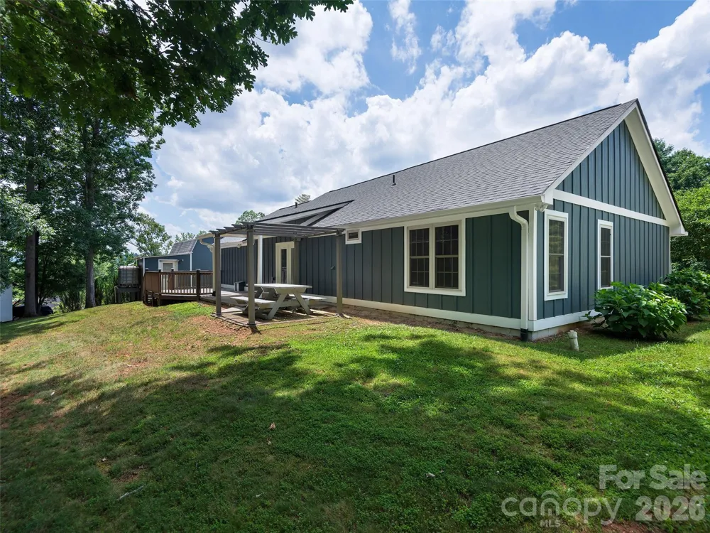 7 Mcgee Ridge Road Fairview, NC 28730