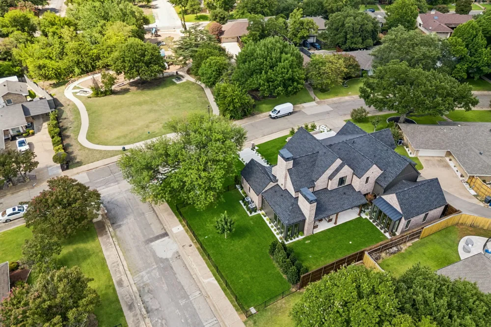 7308 Tangleglen Drive Dallas, TX 75248