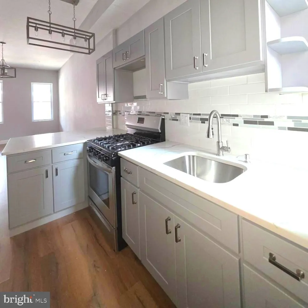 5520 MASTER STREET Philadelphia, PA 19131