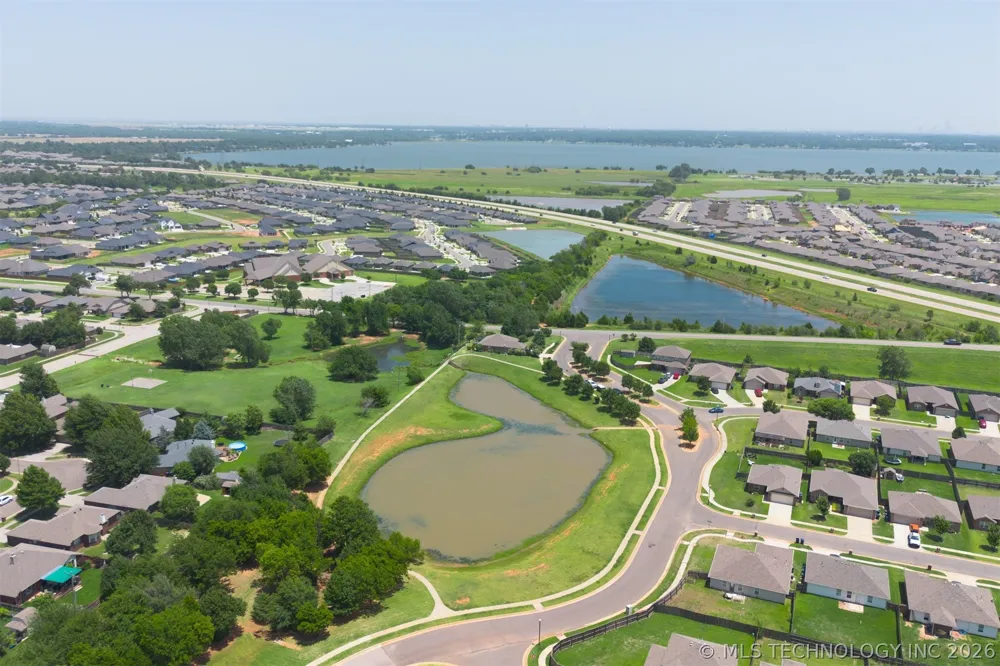 2912 Wild Rose Lane Yukon, OK 73099