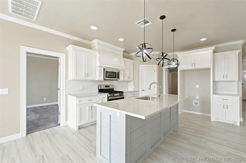 2912 Wild Rose Lane Yukon, OK 73099