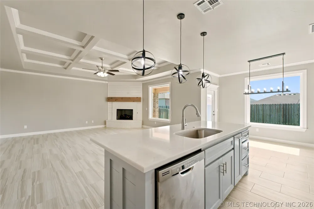 2912 Wild Rose Lane Yukon, OK 73099