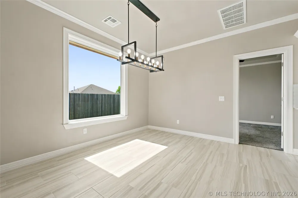 2912 Wild Rose Lane Yukon, OK 73099