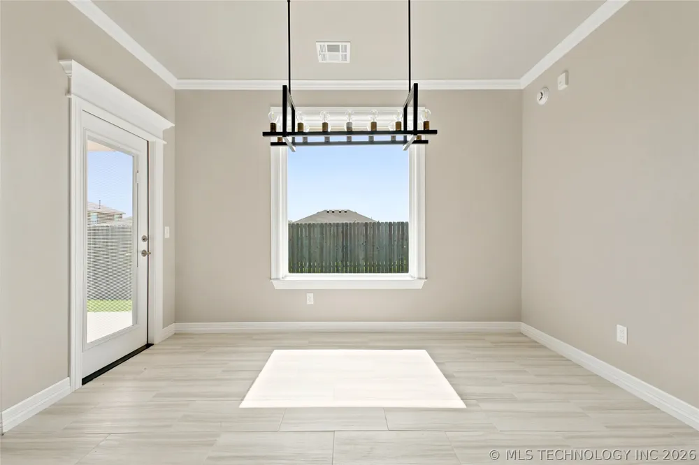 2912 Wild Rose Lane Yukon, OK 73099