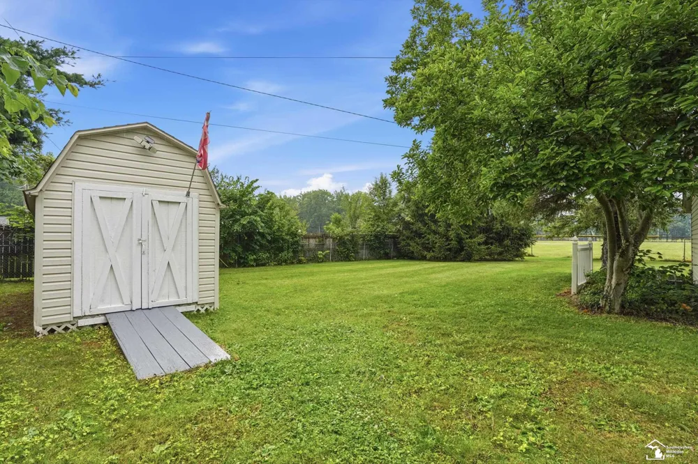 12891 Crane Street Carleton Village, MI 48117