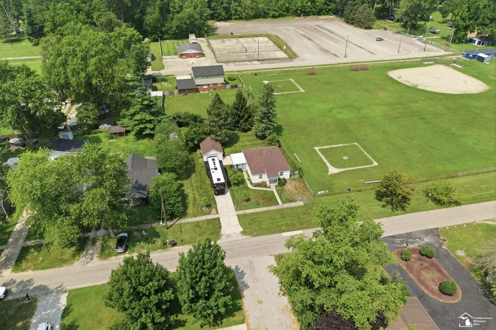 12891 Crane Street Carleton Village, MI 48117