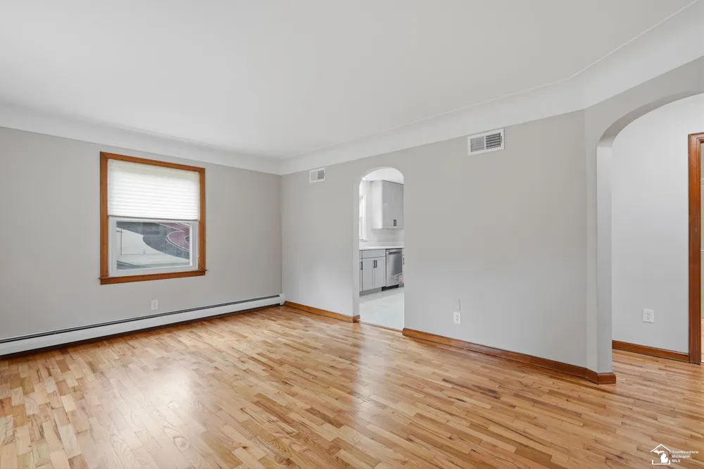 12891 Crane Street Carleton Village, MI 48117