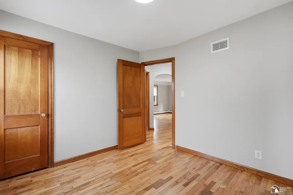 12891 Crane Street Carleton Village, MI 48117