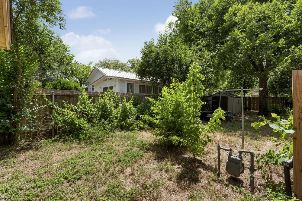 304 W 42nd Street Austin, TX 78751